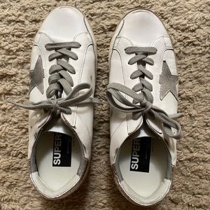 NWOT Authentic Golden Goose white/grey tennis shoes, size 41